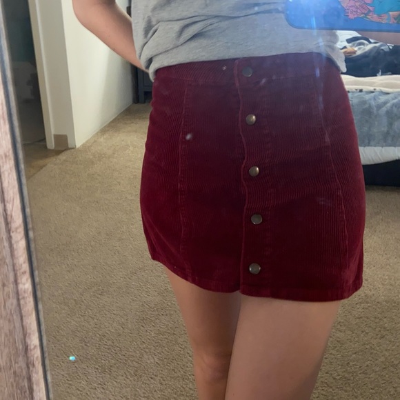 comfy red velvet skirt - Picture 2 of 6